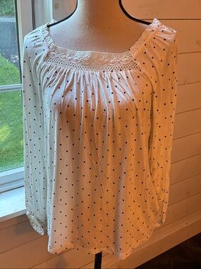 Old Navy White Blouse with Black Polka Dots and Lace Yoke